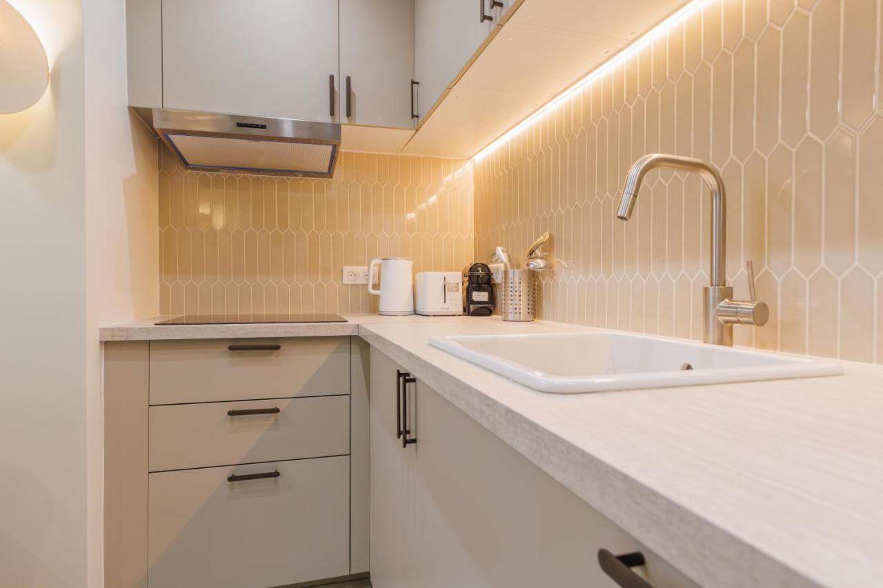 Modern Apartment Near Montmartresacre Coeur باريس المظهر الخارجي الصورة